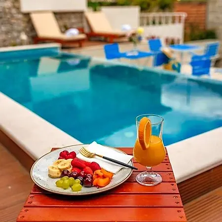 Boutique Heritage Blanc & Bleu - Capitano 4* Podgorica
