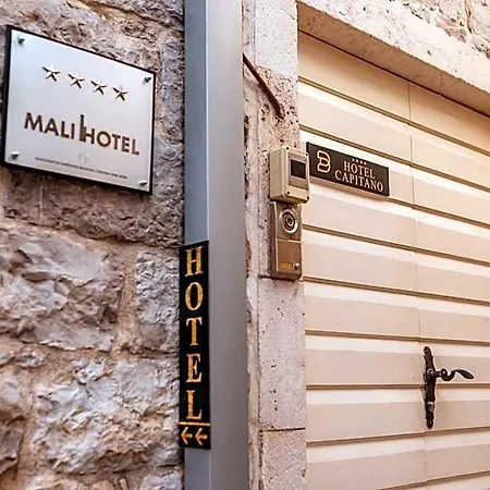 Boutique Heritage Blanc & Bleu - Capitano Hotel 4*