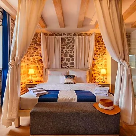 Boutique Heritage Blanc & Bleu - Capitano Hotel