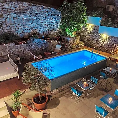 Boutique Heritage Blanc & Bleu - Capitano 4*